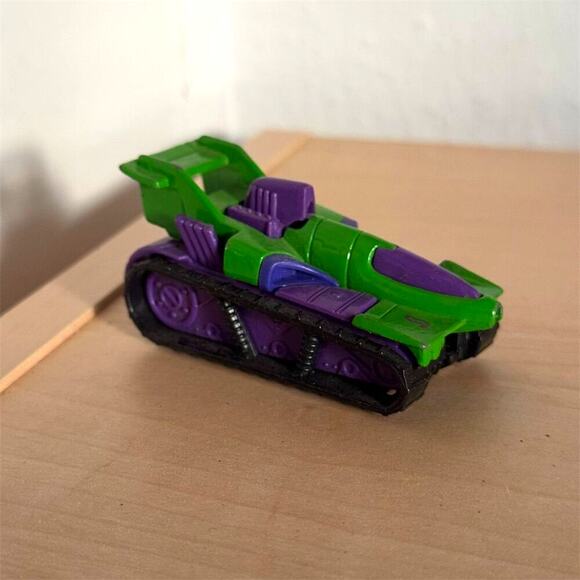 Vintage 1992 Hot Wheels Treadator Tank 1:64 Green Purple All Terrain - Picture 3 of 9